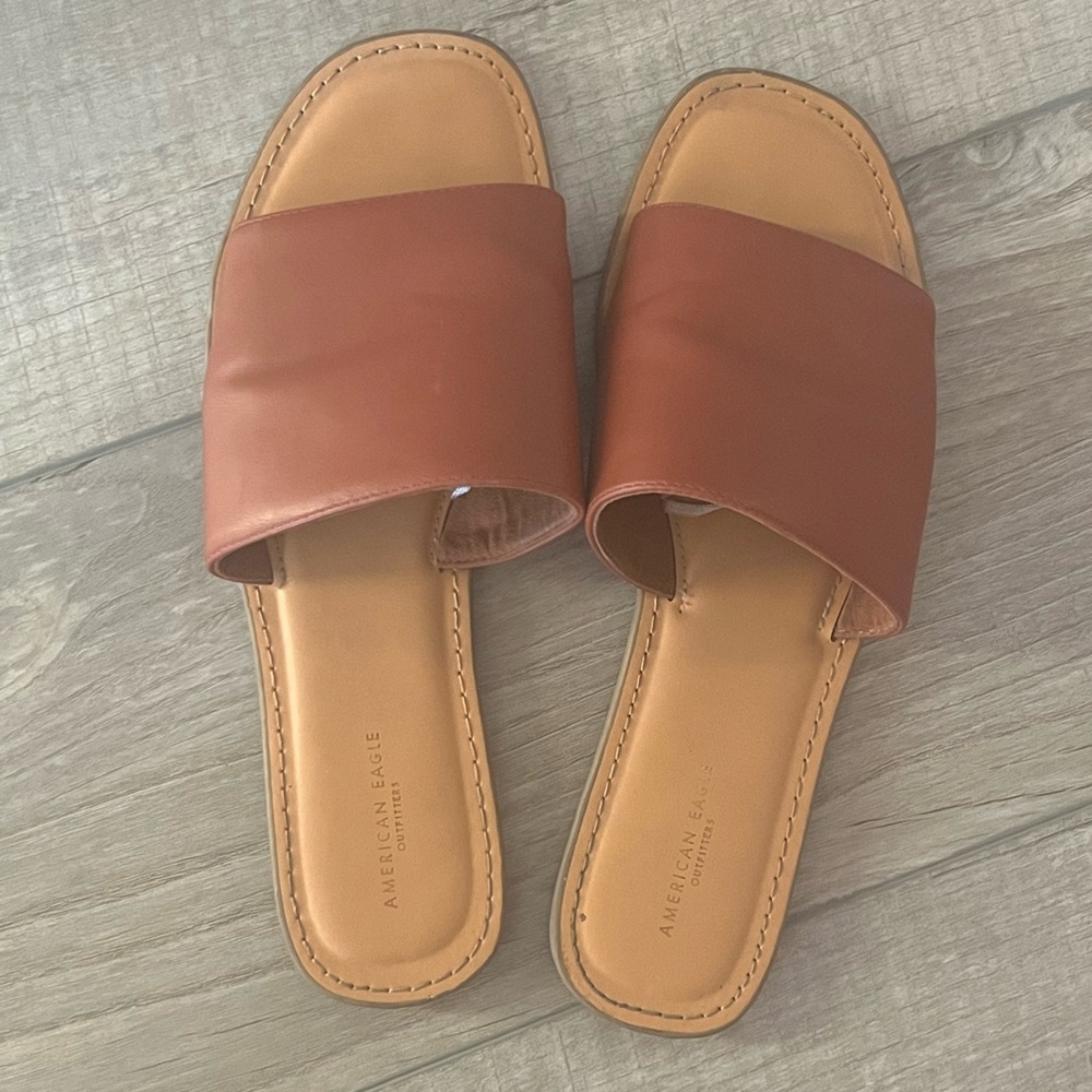AEO size 8 Women’s Sandals